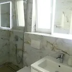 Seaside Serenity - Elegant With Stunning Sea Views Apartamento