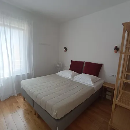Apartment Seaside Serenity - Elegant With Stunning Sea Views