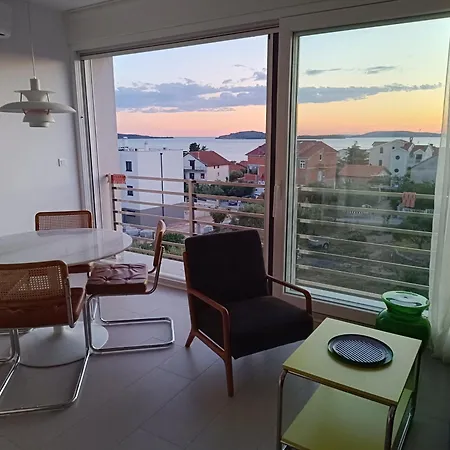 Daire Seaside Serenity - Elegant With Stunning Sea Views Zaboric