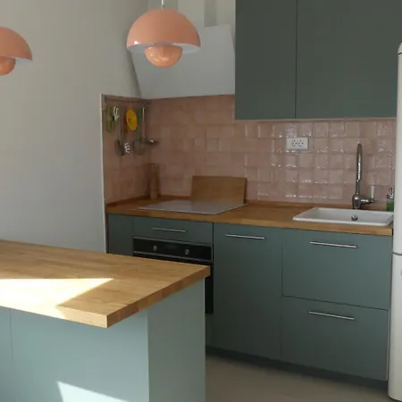 Lägenhet Seaside Serenity - Elegant With Stunning Sea Views *