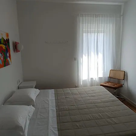 Seaside Serenity - Elegant With Stunning Sea Views *