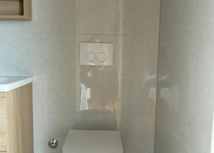 Seaside Serenity - Elegant With Stunning Sea Views 公寓 扎博里克