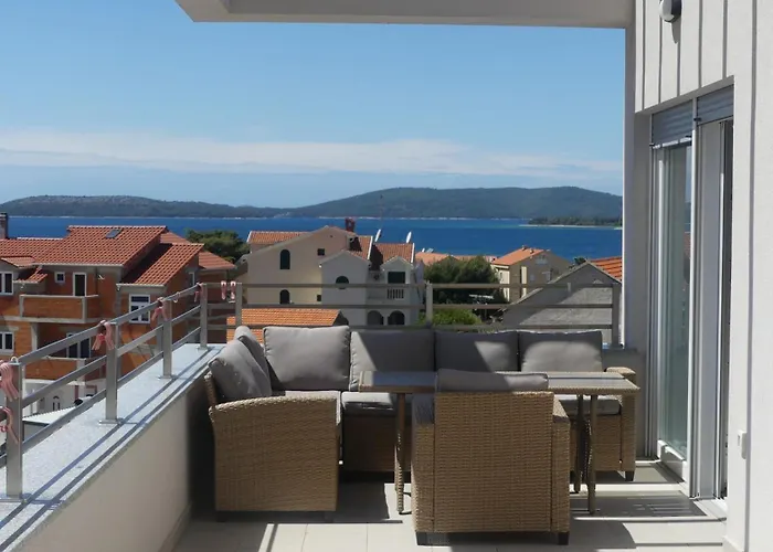 Appartement Seaside Serenity - Elegant With Stunning Sea Views