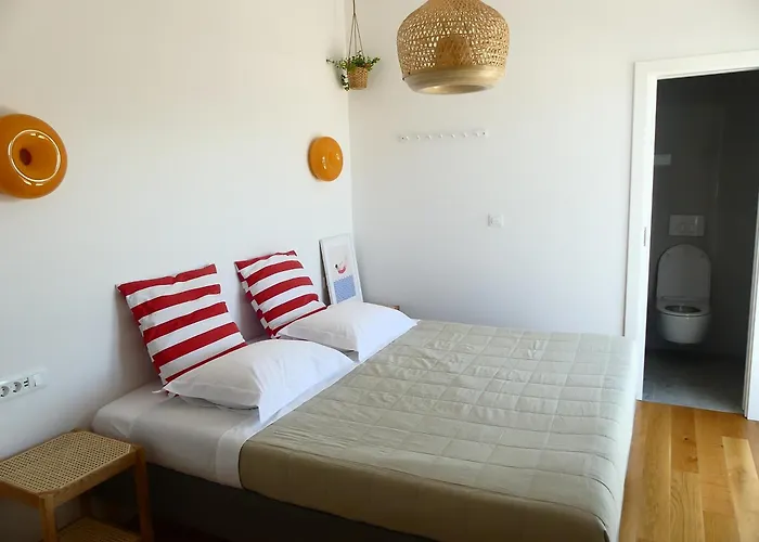 Seaside Serenity - Elegant With Stunning Sea Views