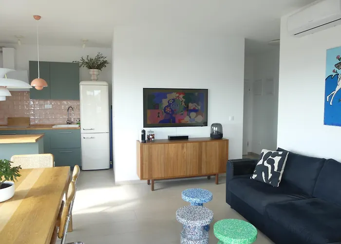 公寓 Seaside Serenity - Elegant With Stunning Sea Views