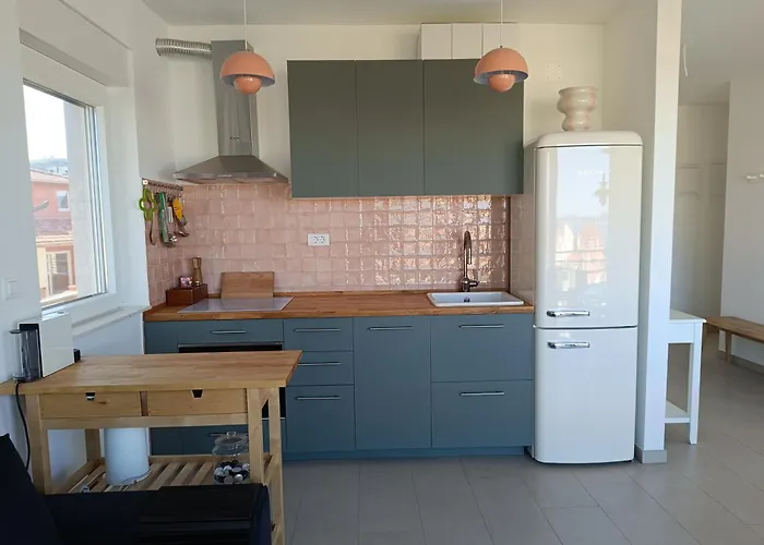 Seaside Serenity - Elegant With Stunning Sea Views Appartement Zaboric