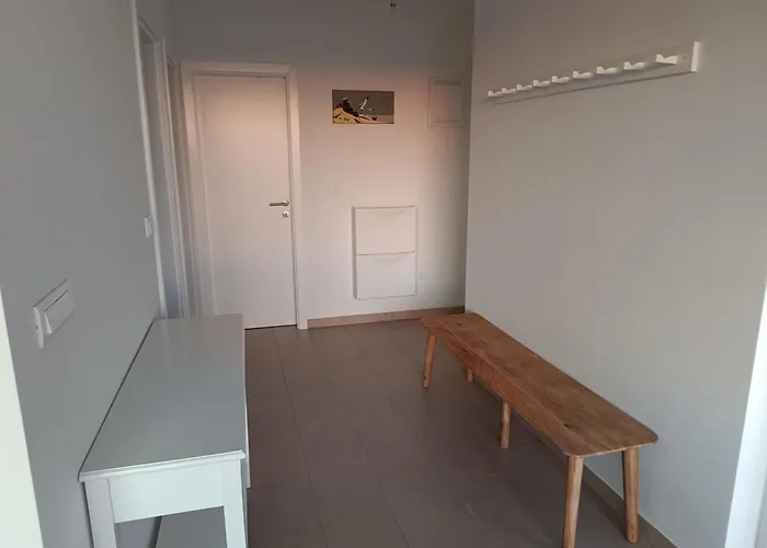 Seaside Serenity - Elegant With Stunning Sea Views *