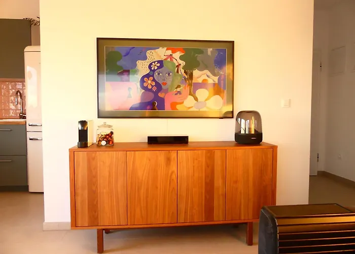 Seaside Serenity - Elegant With Stunning Sea Views 扎博里克