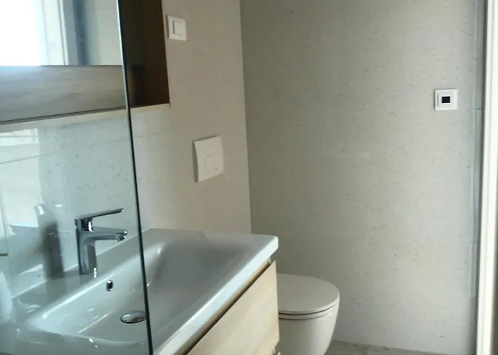 Seaside Serenity - Elegant With Stunning Sea Views 公寓 *