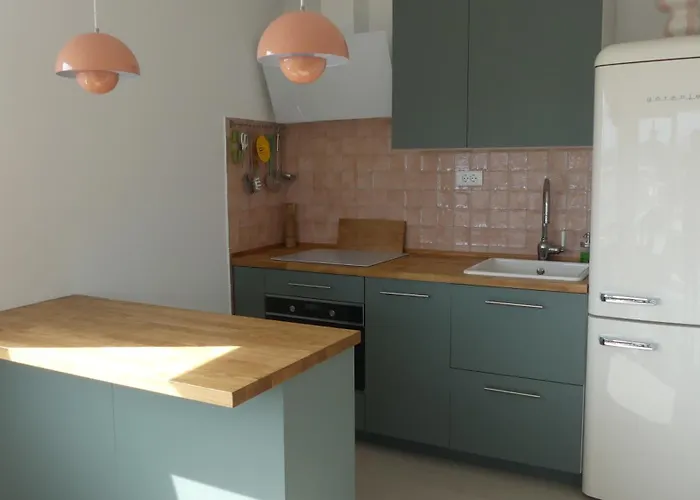 Apartment Seaside Serenity - Elegant With Stunning Sea Views *